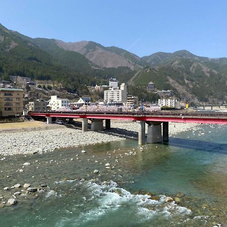 花緑里-Hanamidori-乙原のやど 岐阜下呂温泉郡上飛騨金山湖畔リゾート Gujo Exterior photo
