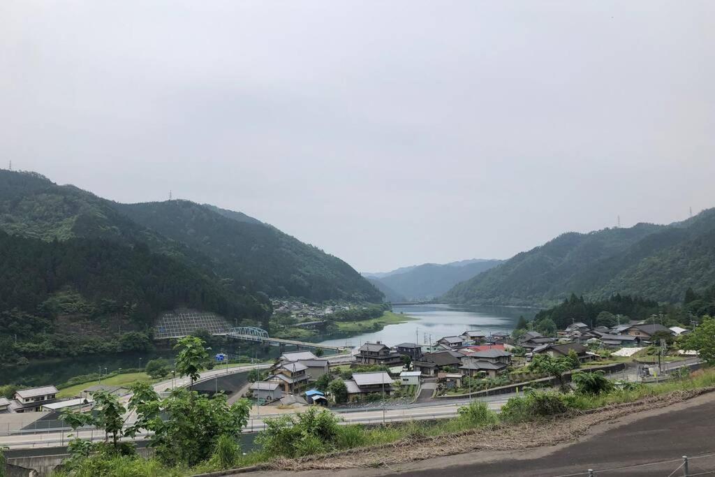 花緑里-Hanamidori-乙原のやど 岐阜下呂温泉郡上飛騨金山湖畔リゾート Gujo Exterior photo